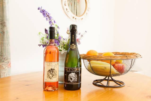 فندق Glyndwr Vineyard كاوبريدج المظهر الخارجي الصورة